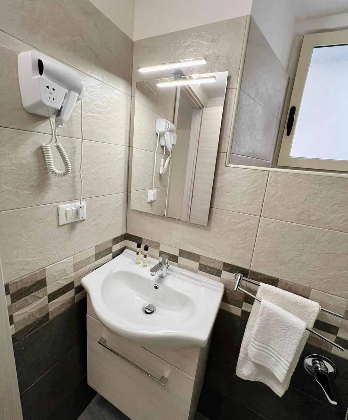Costa Degli Dei Rooms 皮佐 外观 照片