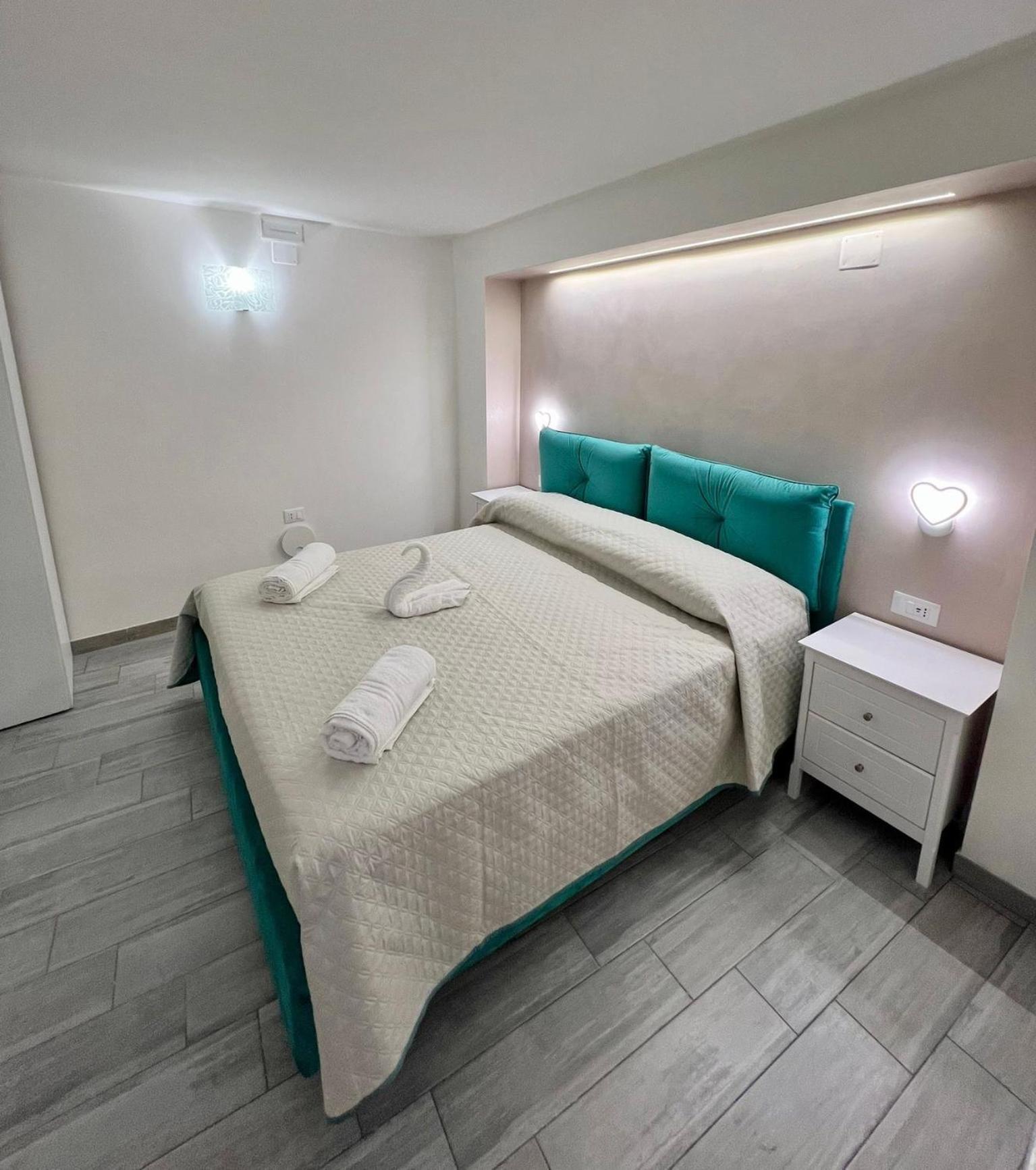 Costa Degli Dei Rooms 皮佐 外观 照片
